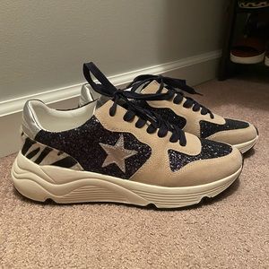 Star and glitter sneakers!